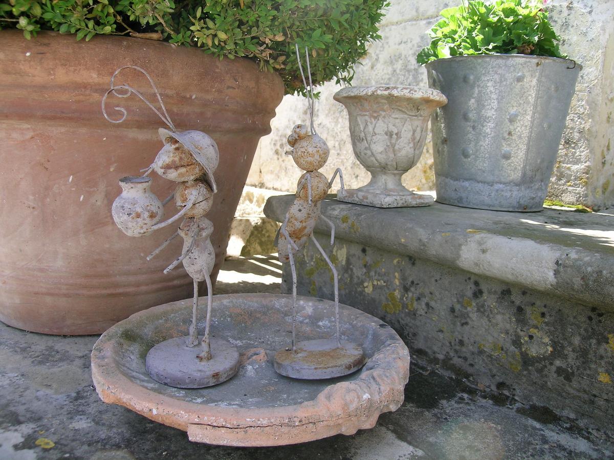 Saint-Saturnin-du-Bois Les 2 Madeleine B&B 외부 사진